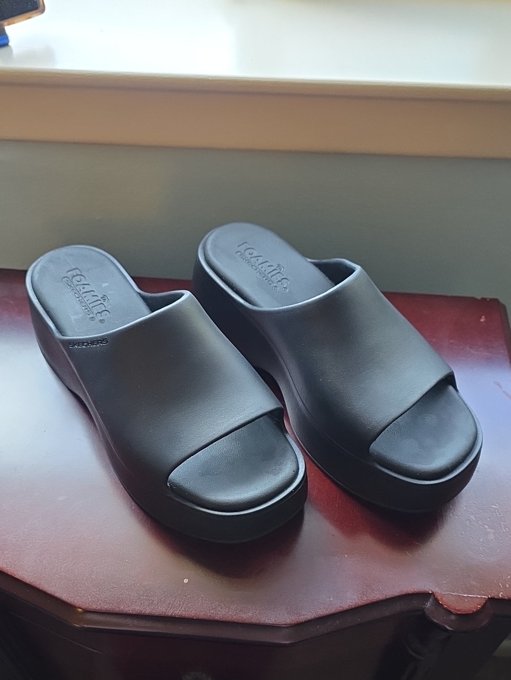 Skechers Foamies Black Women's Slide Wedge Sz 7